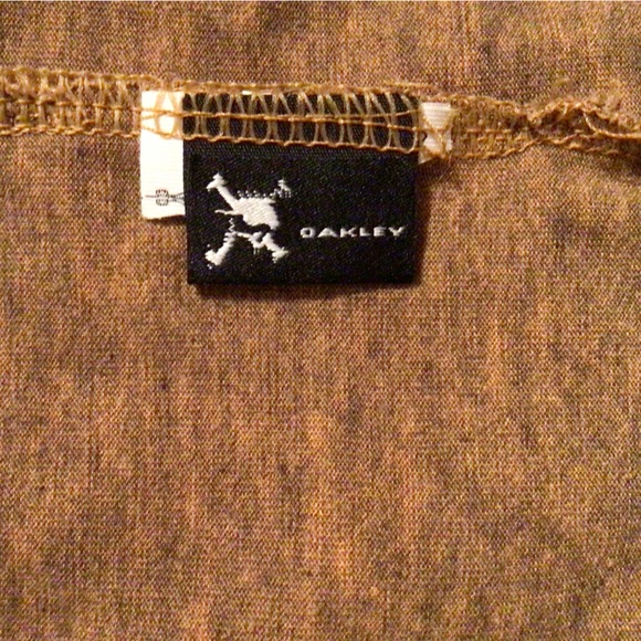 Men’s Oakley t-shirt NWOT - Picture 7 of 7